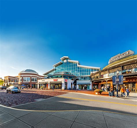 new stores in easton town center